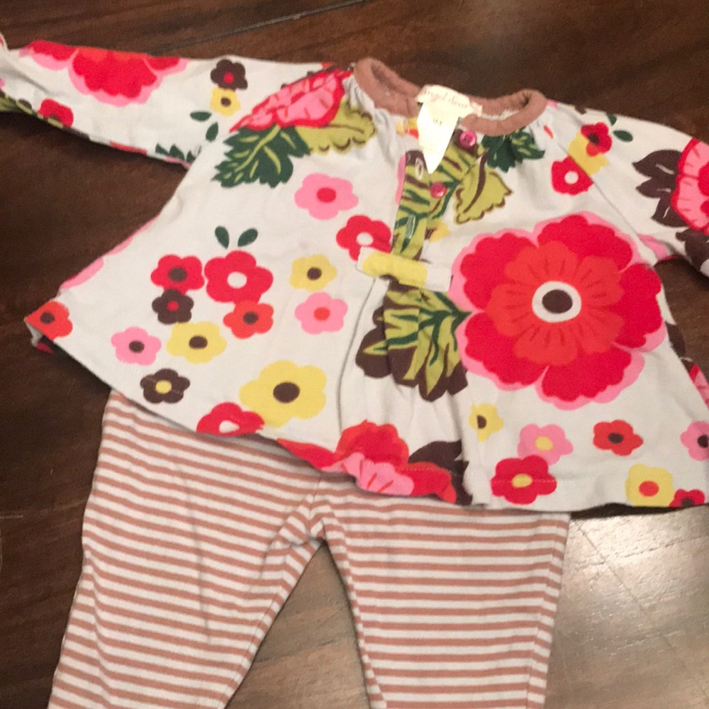 Angel Dear Floral 2-Piece Set!